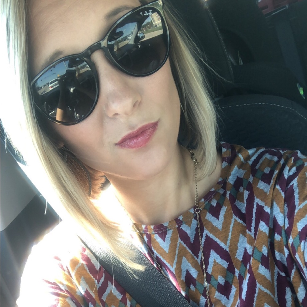 Meet your Posher, Meagan